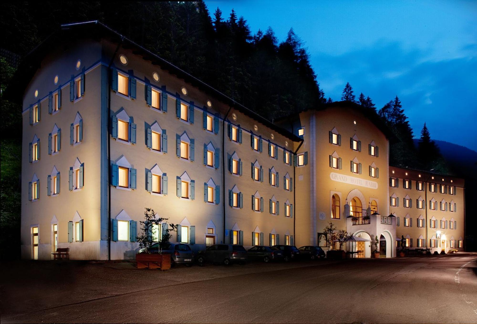 Hotel Terme Di Rabbi Bagni di Rabbi Bagian luar foto